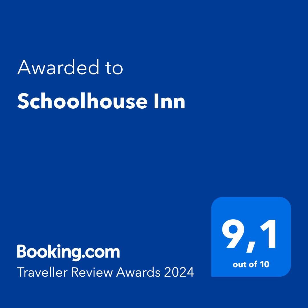 Schoolhouse Inn Killaloe Station المظهر الخارجي الصورة